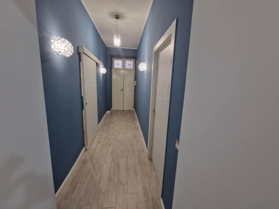 那不勒斯Pastel Blue House X 5 People In Corso Above Metro Montesanto公寓 外观 照片
